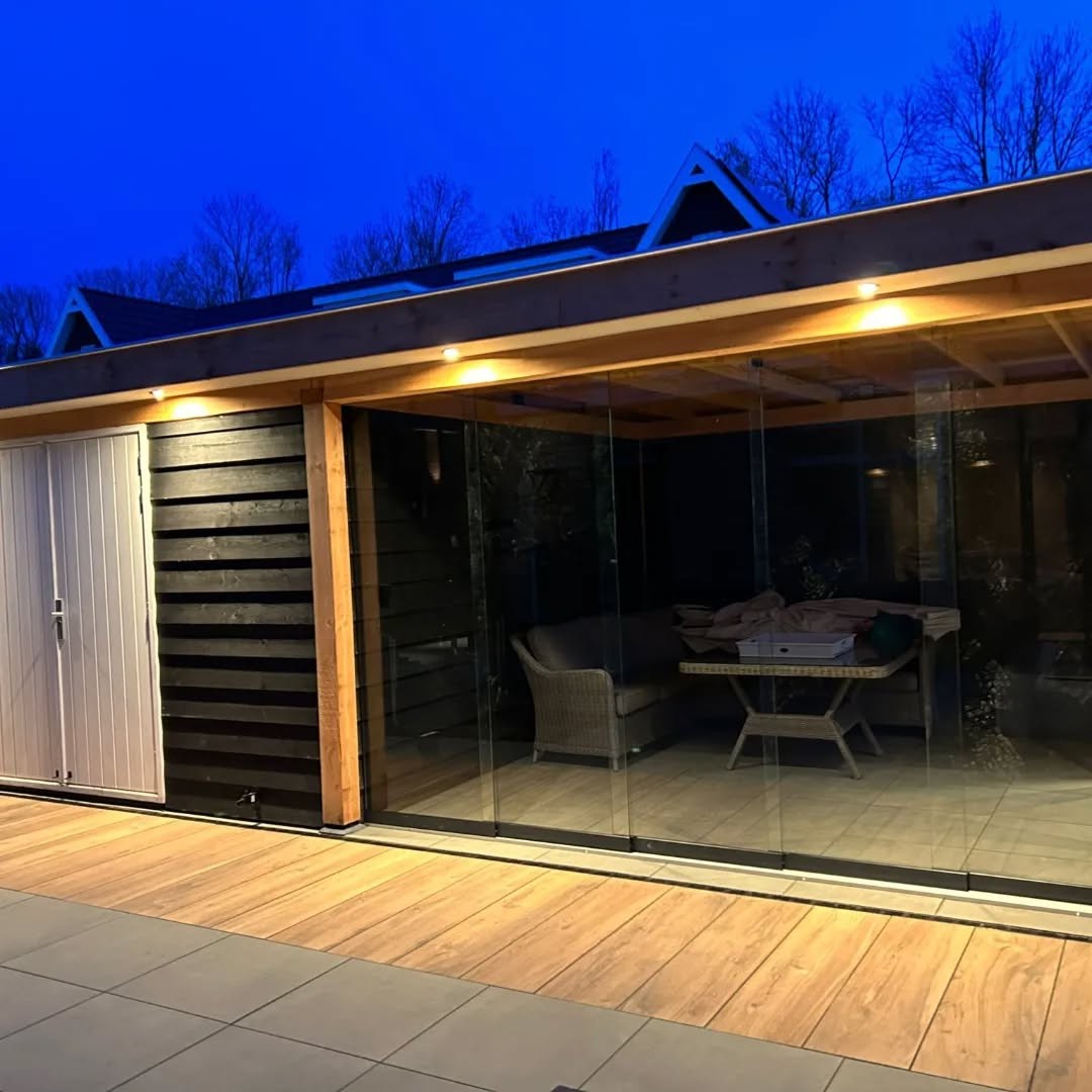 Strakke moderne overkapping